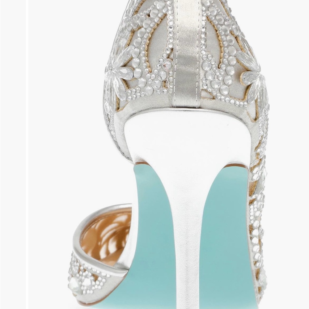 Betsey Johnson Silver CRYSTAL Floral Embellished Heels WEDDING HOLIDAY - Picture 4 of 5
